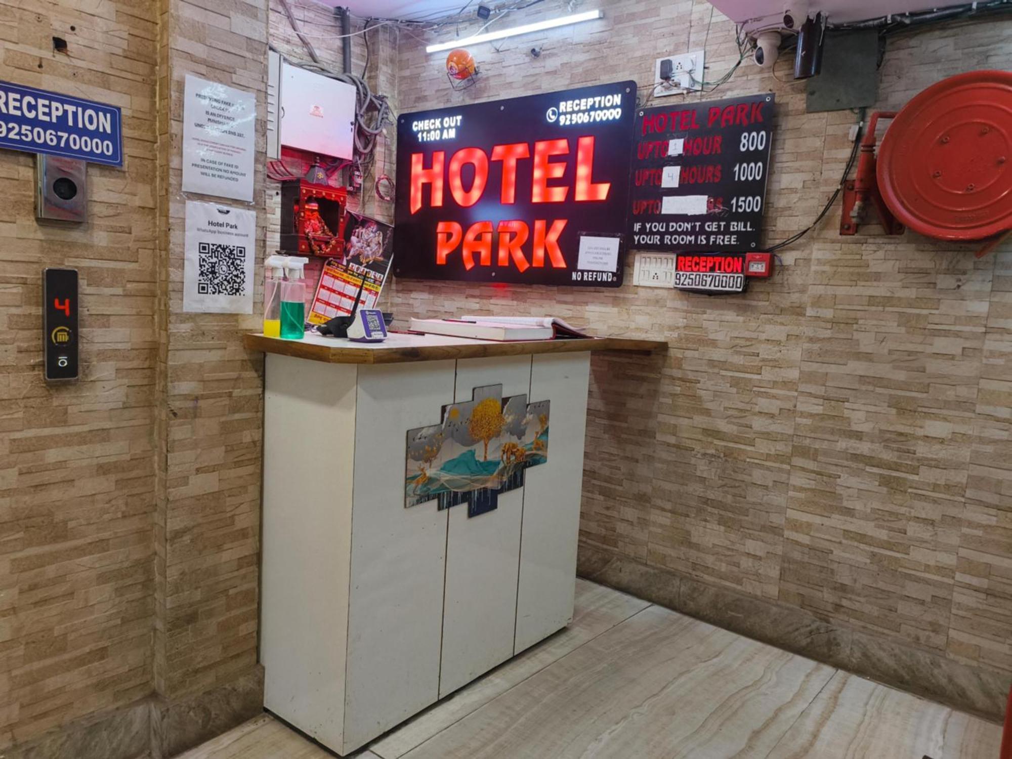 Hotel Metro Park Neu-Delhi Exterior foto
